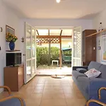 Apartment 880 - Trilocale A Con Portico E Giardino, Climatizzato - Inclusa Nel Prezzo *
