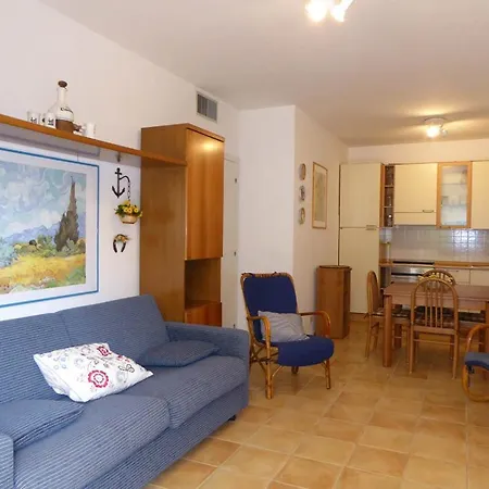880 - Trilocale A Con Portico E Giardino, Climatizzato - E Navetta Privata Al White Club Inclusa