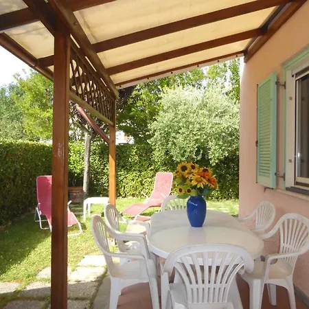 880 - Trilocale A Con Portico E Giardino, Climatizzato - E Navetta Privata Al White Club Inclusa * マルチェッリ